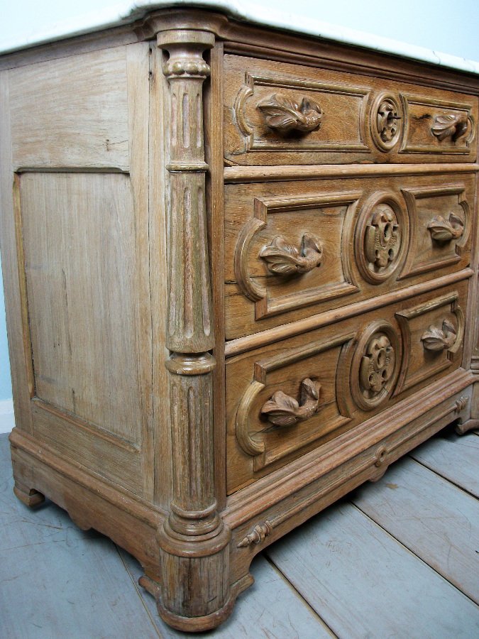 Carved French Commode od Small Proportions